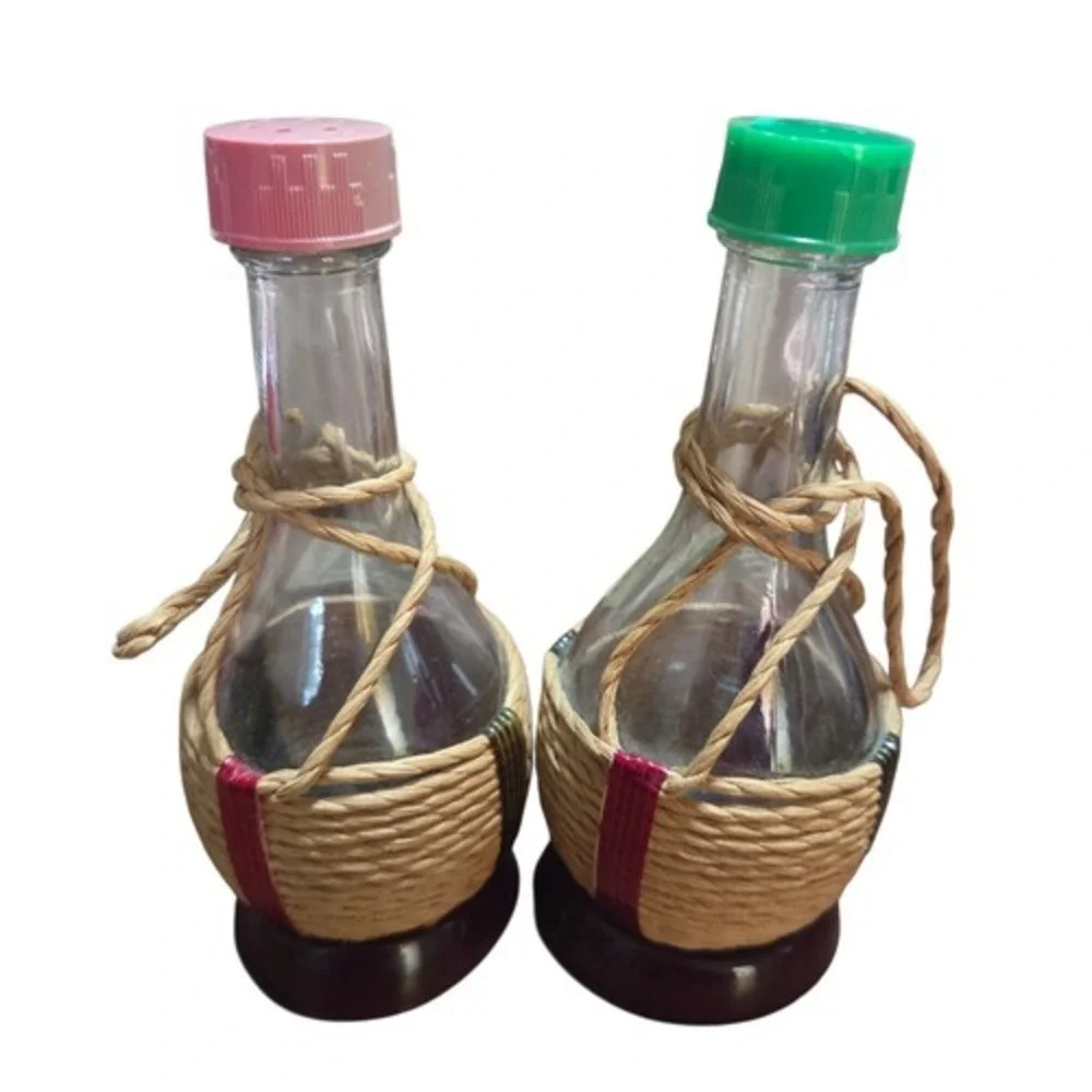 Vintage TIPO Italian Swiss Colony Wine Bottle Salt & Pepper Shakers 4 1/2